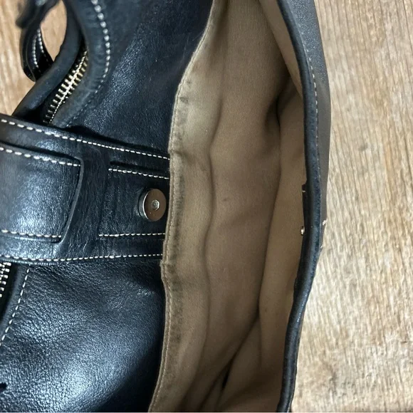 Coach Black Leather y2k Hobo with Buckle - Picture 6 of 7